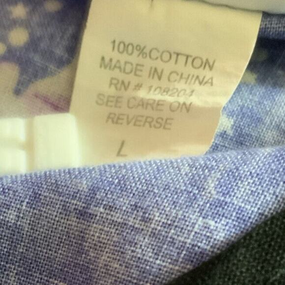 V Life Nurse Scrub Womens L Witch On A Broom Halloween Professional Uniform Top - Picture 9 of 10